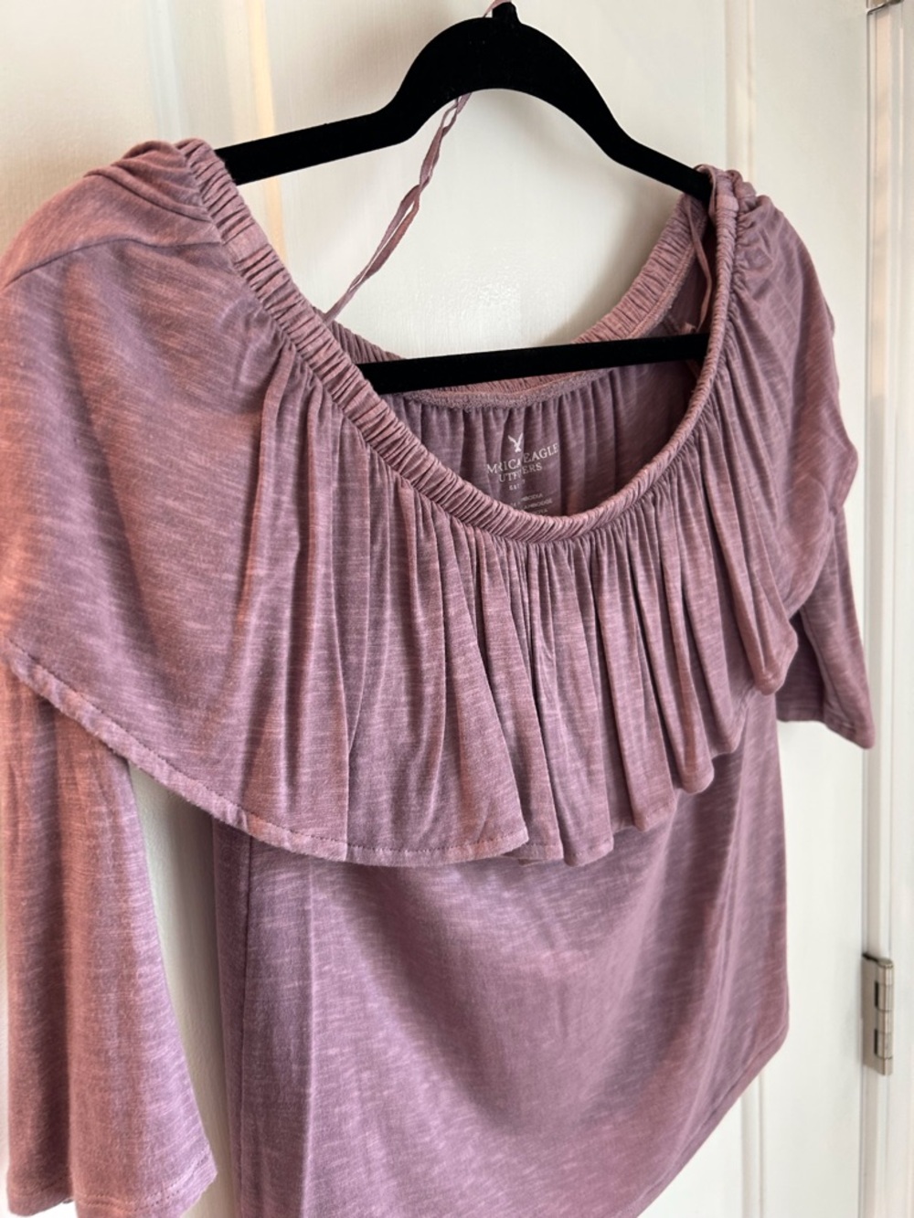Flattering AEO Off Shoulder